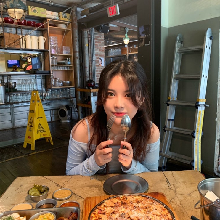  홍대 미즈컨테이너(miescontainer.hongdae)