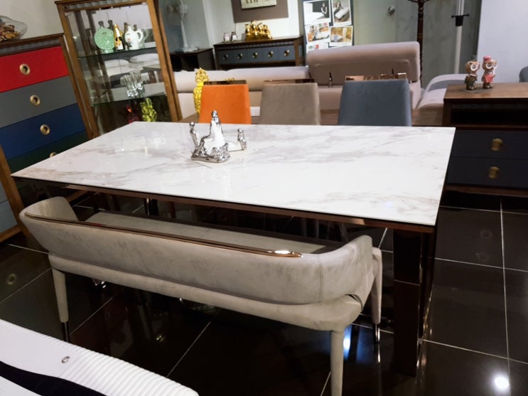 여주 가구할인점 - 세라믹 로즈골드 6인 식탁