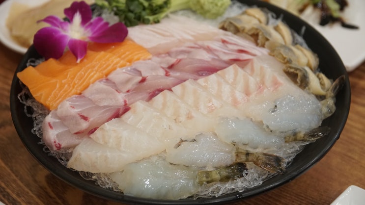  마포구청 맛집 넘쳐버릴듯한식탁
