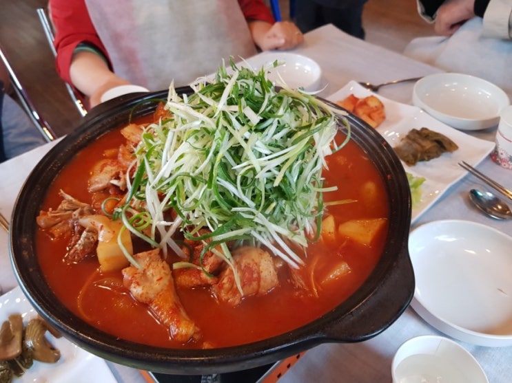  이영자가 선택한 솥뚜껑 닭볶음탕 다녀왔어요~올림픽밸리