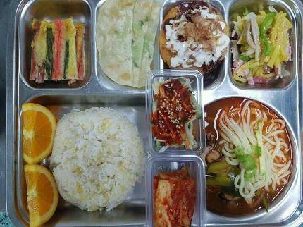  고교급식왕!!~밥벤져스,최강이균,밥상머리팀의 멋진 대결!~ 뛰어난 독창성으로 대결하는 고교생들~(고교급식왕,헤라에스테틱,여드름관리,독소배출,디톡스,턱여드름관리,모낭염,좁쌀여드름,접촉성피부염,매거진,강남헤라에스테틱)