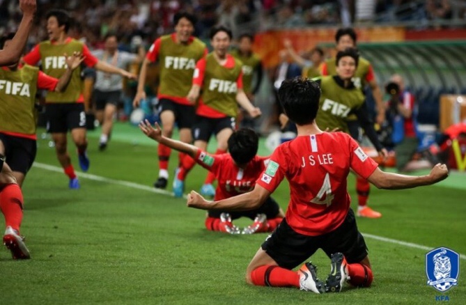  U-20월드컵 36년만에 4강진출.