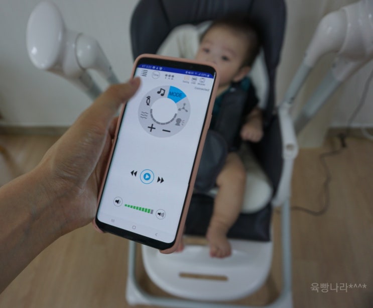  스윙스트롤로 쉽게 조절가능한 바운서