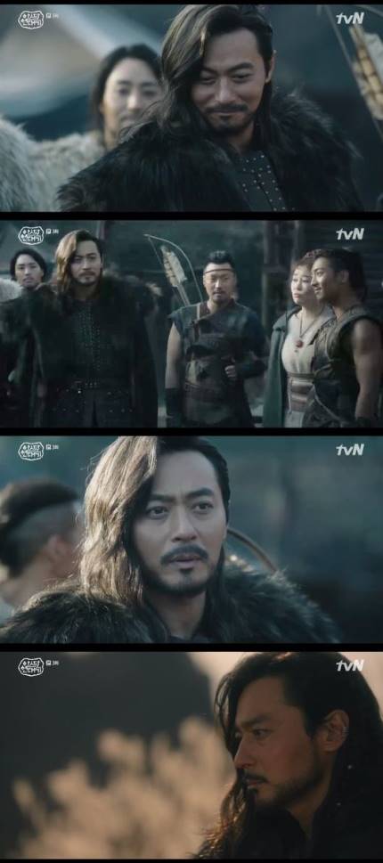 '아스달 연대기' 장동건, 울림사니로 처벌 위기…송중기는 아스달 입성 '아스달 연대기' 장동건, 울림사니로 처벌 위기…송중기는 아스달 입성