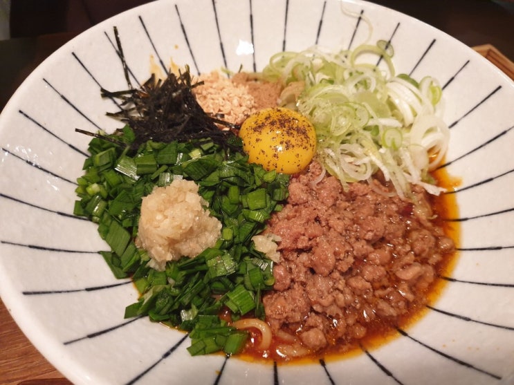  마제소바와 가츠산도가 맛있는 캐주얼한 일식당 <부타이>