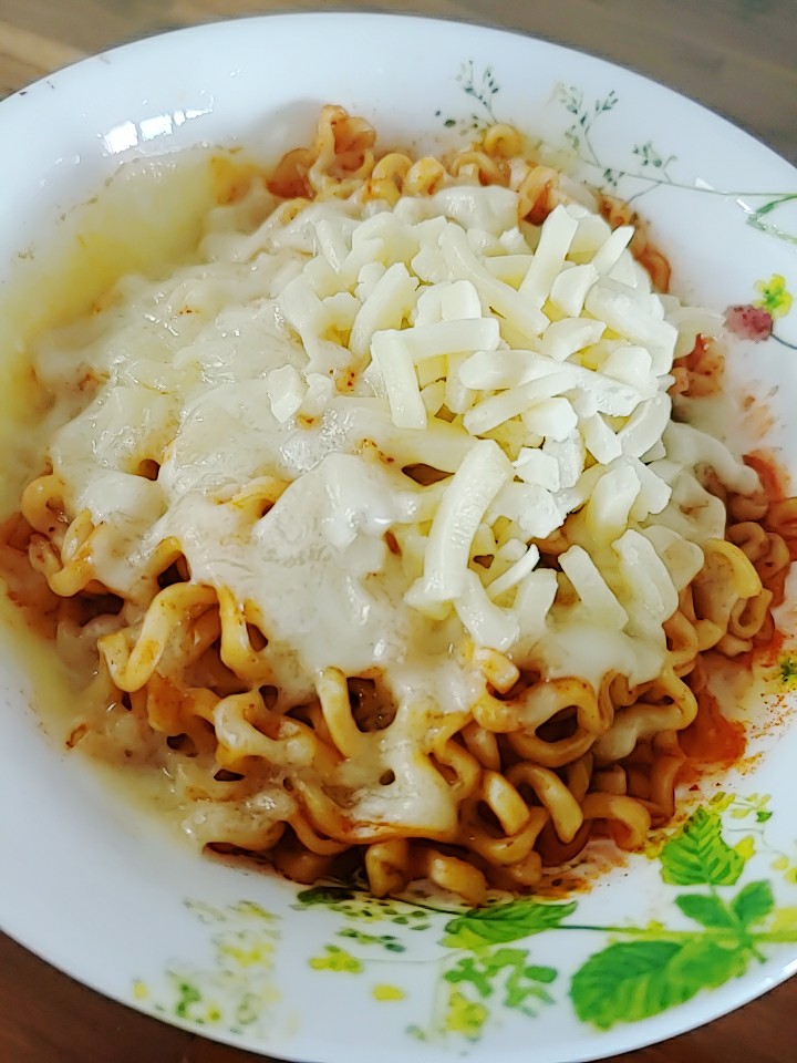 불닭볶음면 맛있게 먹는법 피자치즈