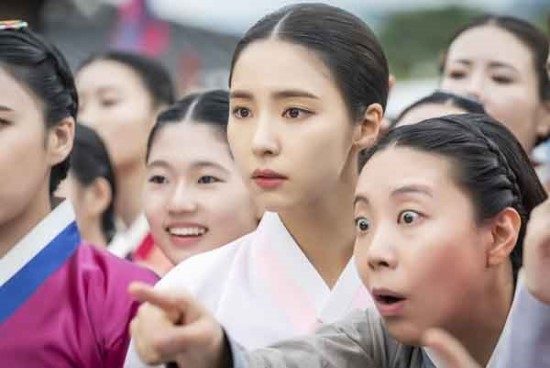 신세경, ‘신입사관 구해령’ ‘여사 구해령’ 캐릭터 컷 공개 신세경, ‘신입사관 구해령’ ‘여사 구해령’ 캐릭터 컷 공개