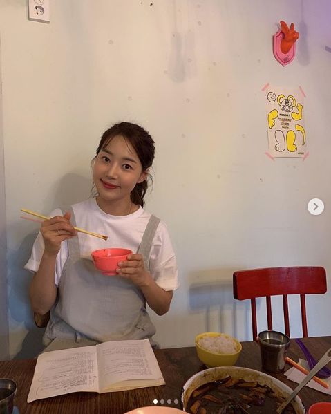  *여자 여름 점프수트* 한지혜 인스타그램 속 패션 옷 코디 :: 유라고