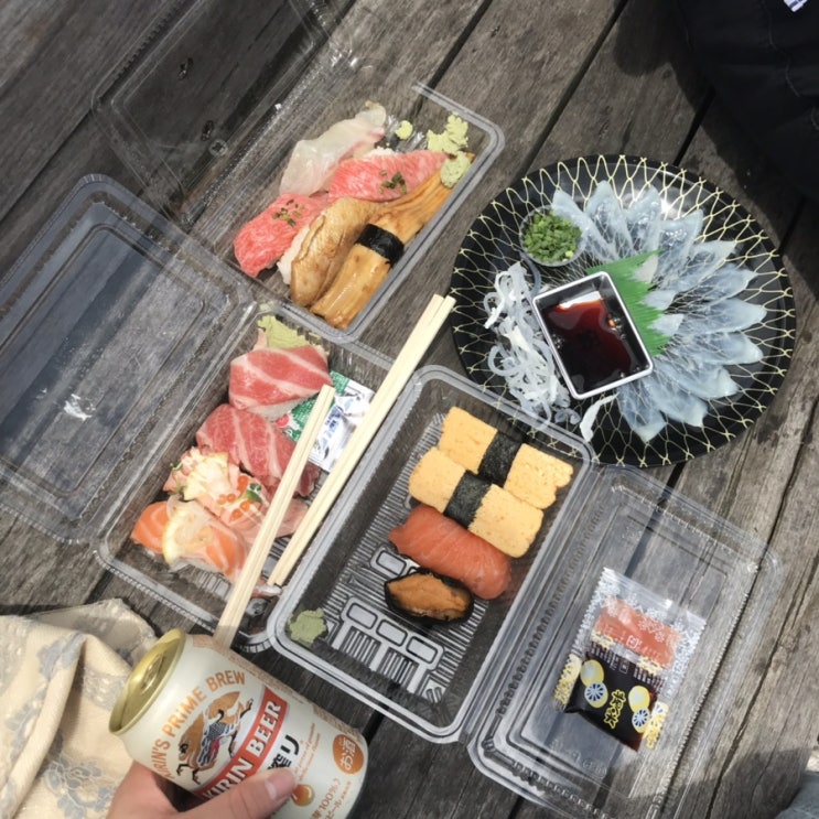  기타큐슈 여행 :) 가라토 시장에서 초밥을 사먹자!