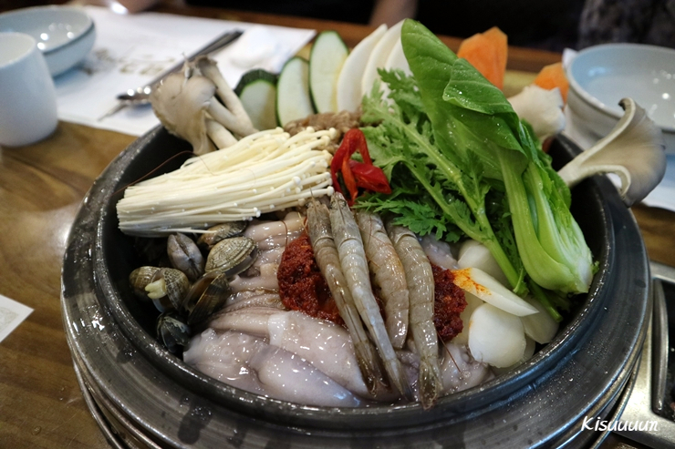  전주 시청 한옥마을 맛집 큰가마 후기 <전주여행 맛집 추천, 한우 불고기 해물 전골, 정식>
