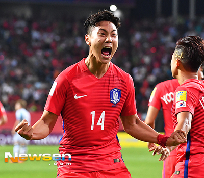 한국 이란 축구 백승호 연봉 나이 모든것