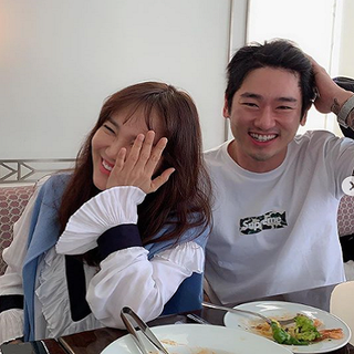  쿨 유리 남편 결혼 셋째 딸 집안 나이차이?