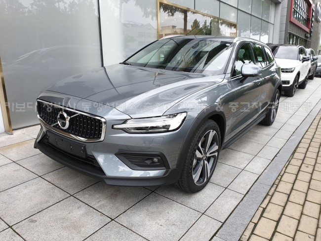  카보다-2019 볼보 V60CC(크로스 컨트리) T5 AWD PRO 인수전 정비사동행 볼보매장 출장신차검수 후기 및 대전신차검수