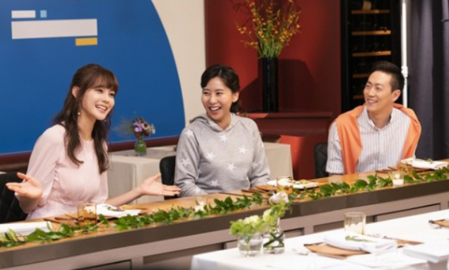 물오른식탁 김슬아 마켓컬리 쇼핑몰 대표 배우 전지현 광고 새벽배송 물오른식탁 류시형 김치버스 작가 K 김치 홍보대사 신현준 이상민 안현모 나이 프로필 류시형 김슬아 물오른식탁 1회