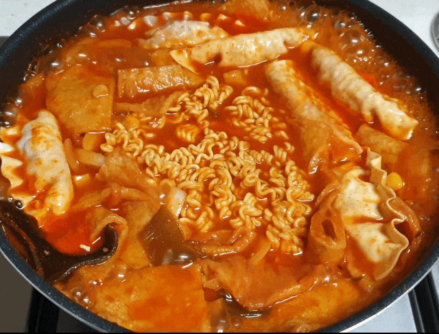  초간단 떡볶이 만들기 레시피 - 떡볶이 맛있게 만드는 방법 죤마탱이에욤