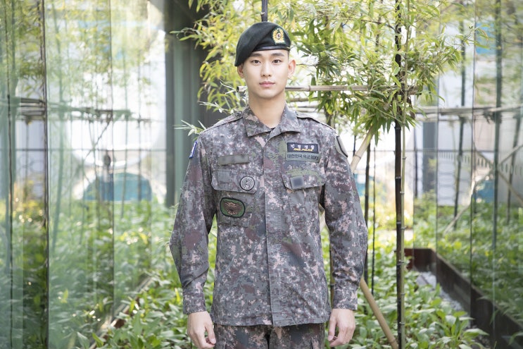 김수현이 돌아온다.. 특급전사·조기진급 군생활 끝 7월1일 현역 제대