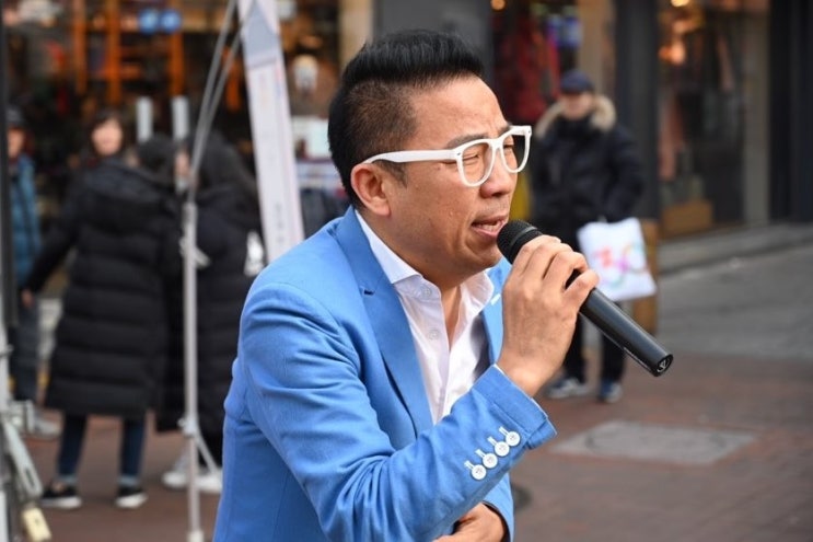  버스킹의 황제 김철민이 '괜찮아'를 부른 사연