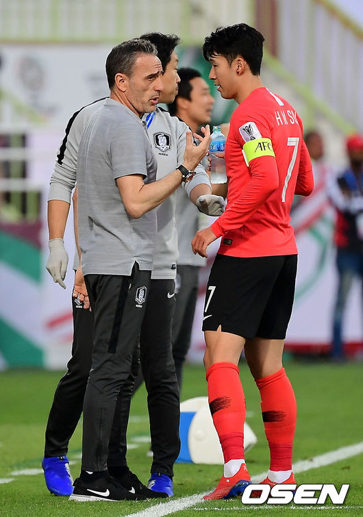 스포츠칼럼 #137 한국축구의 문제점 축구협회와 축구팬 한국 감독 수명 벤투감독