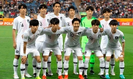  한국축구 에콰도르 꺾고 우승 문턱까지, 역사상 첫 결승진출