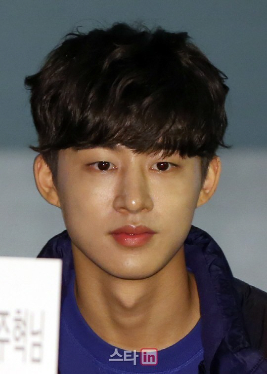  'YG' 아이콘 비아이 마약의혹 "센 거야? 평생 하고파" 카톡 공개