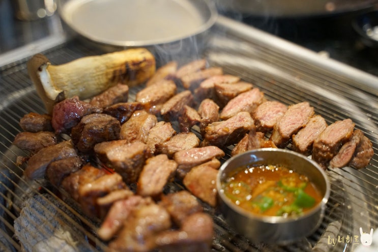  면목동 맛집 숙성고기라 더 맛있는 사가정 삼겹살 고기를 품다