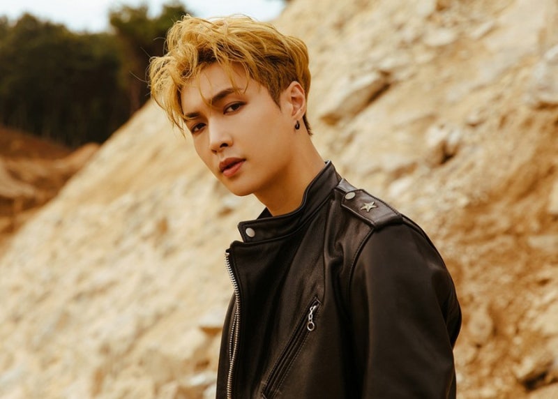 EXO Lay's Profile