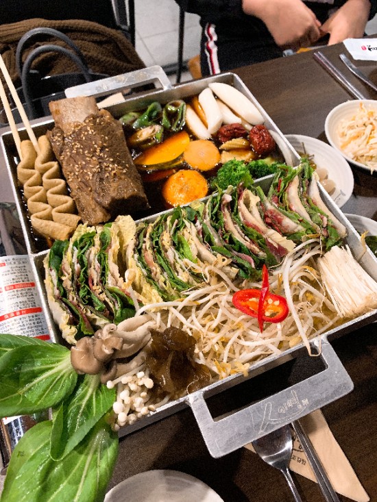  서초구 맛집 '인기명 교대점' 프리미엄 보양식 샤갈찜의 품격