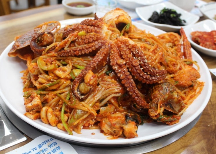  영등포구청 해물찜) 동해해물탕 - 싱싱한 해산물이 듬뿍!
