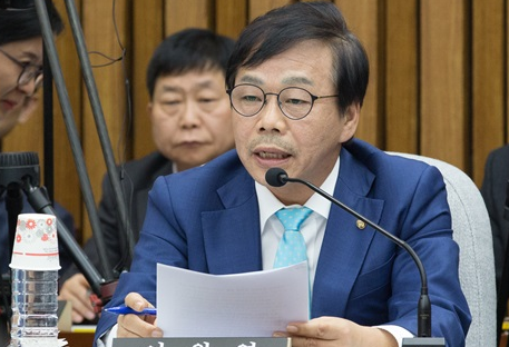  국회의원 이완영 의원직 상실