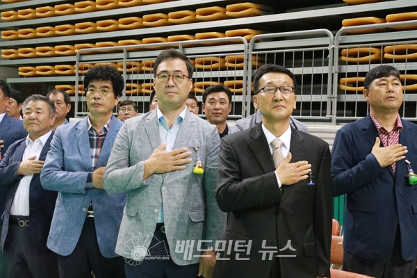  [포토] 제3회 남해군협회장기 배드민턴대회 개회식