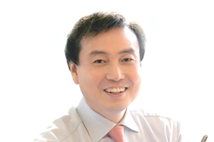  차석용, LG생활건강 중저가 화장품 온라인 판매중단으로 돌파구 부심