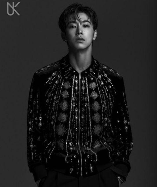  東方神起ユンホ1stソロアルバム『True Colors』、15カ国・地域のiTunesで1位.... 동방신기 윤호 1st솔로앨범 『True Colors』, 15개국·지역의 iTunes에서