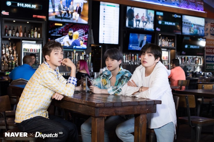  방탄소년단, 2019 빌보드 뮤직어워즈 '팝듀오·그룹' 수상 기념(디스패치)