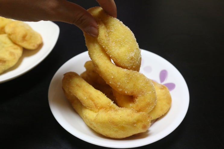  천안 못난이꽈배기 맛깔나