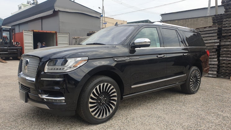  대형 SUV 비교, 벤츠 GLS vs 링컨 네비게이터 L with 디파츠