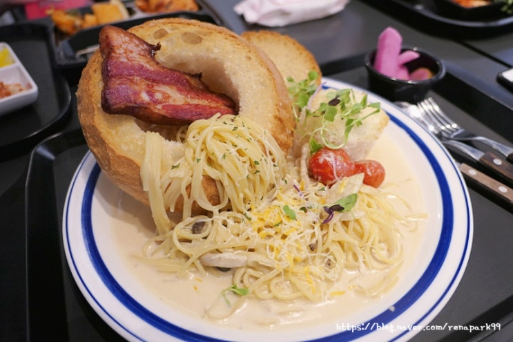  불당동 맛집 미쿡식당, 선식당, 홍대개미. 갤러리아센터시티에서 다양하게 먹었어요.