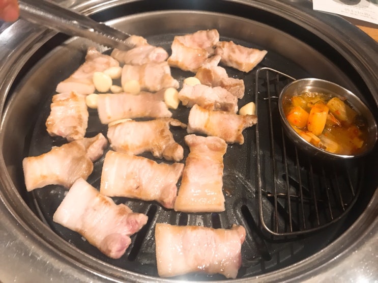  보라매 맛집 신림 삼겹살 월화고기 보라매점 먹거리 X파일 착한삼겹살 인정~