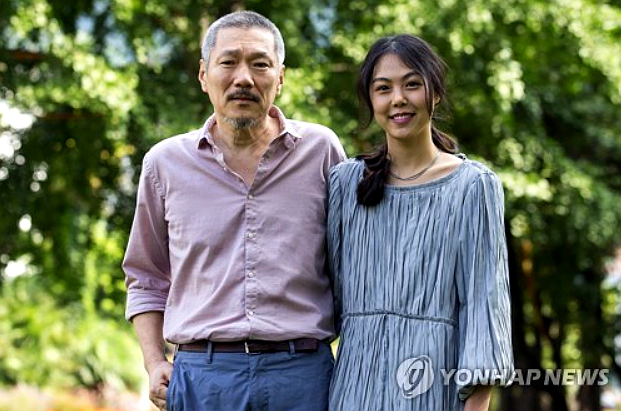  법원 "홍상수 감독, 혼인 파탄 책임자…이혼 청구 못 한다"