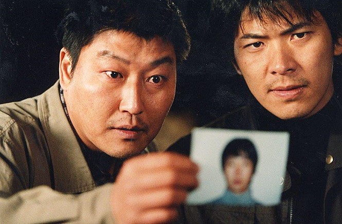  <기생충>을 통해 봉준호가 보여주는 이미지의 잉여와 - 그것이 불러일으키는 정서에 대하여
