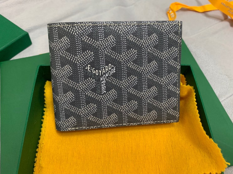  고야드(GOYARD) 빅투와르 남자 반지갑 스페셜 그레이 색상 리뷰