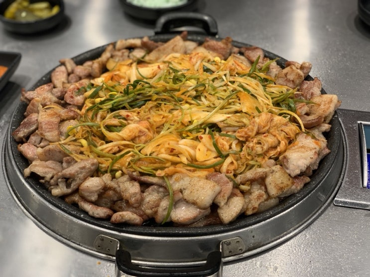  마산 합성동고기 오늘김해뒷고기에서 배터졌똥