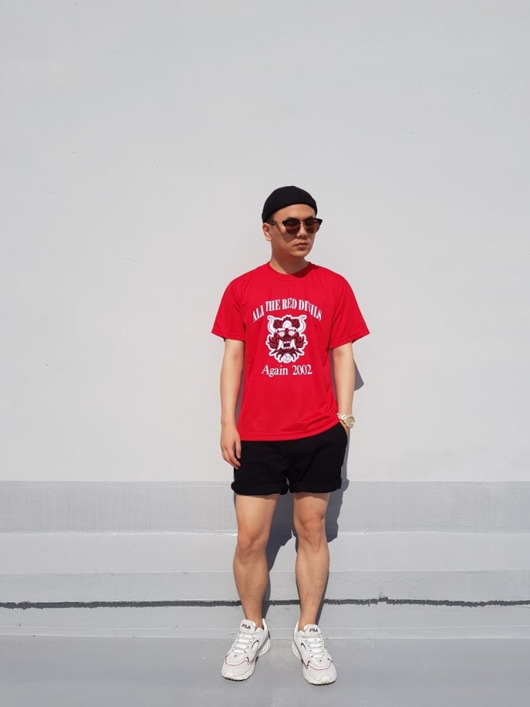  데일리룩 #138 여름데일리룩 남자스트릿룩 와치캡 붉은악마티셔츠 휠라볼란테98 스웨이드