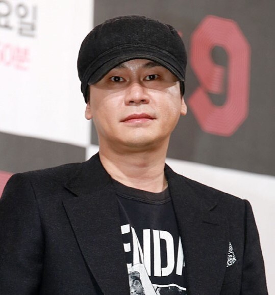 양현석 “모든 직책 사임”…사과는 없었다?