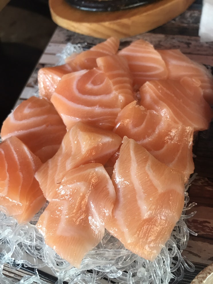  6월의 워메 맛난 것 (ft. 메밀소바 처돌이, 고려대 연어이야기, 을지로 원조녹두, 종로 대나무포차, 신촌 역전할머니맥주, 애슐리 새우페스티벌, 마라탕 중독)