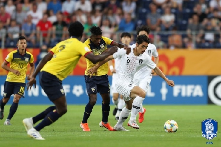 에콰도르가 이탈리아와 연장전까지  혈투끝에 1;0 승리 3위 차지