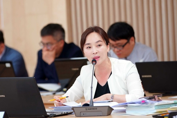  하남, 보고 라인에 별정직과 협의?