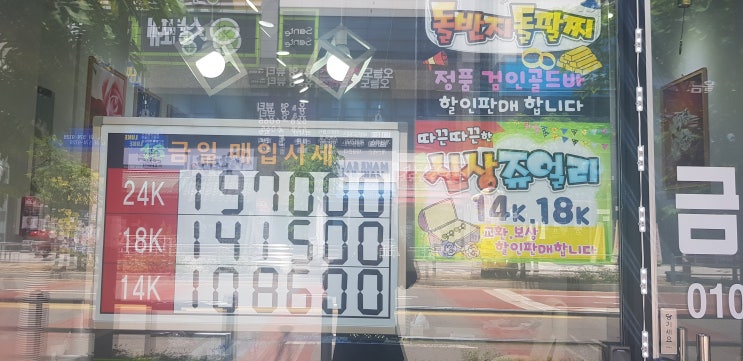   어디에도 있었고, 어디에도 없었던.....    빨리 보고 싶어져요. 꼭 보시길 강력 추천합니다.