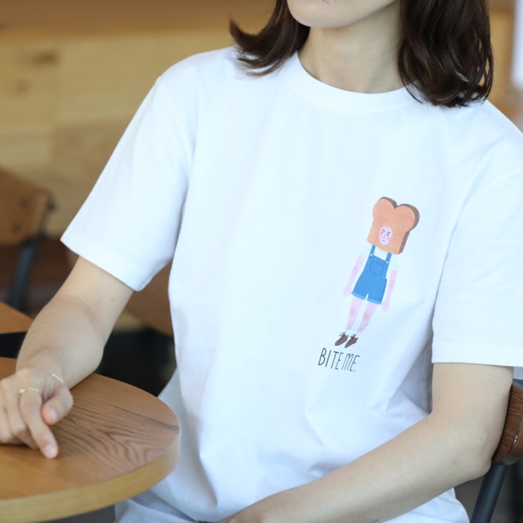  여자반팔티 귀여운 프린팅의 대학생 오형 티셔츠