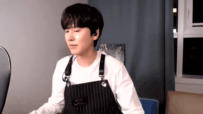  [슈퍼주니어_규현] 규라방과 함께 하는 규튜브 첫 Live 풀영상 (부제 : 700장의 짤들로 보는 규현의 랜선 남친 모먼트)