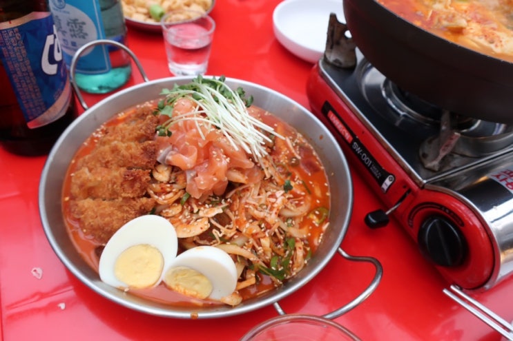  홍대포차 맛있는 안주와 분위기 ‘비포선라이즈포차’